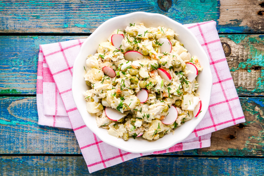 What to serve with kabobs on the grill! Here are the best side dishes for chicken, steak, or veggie shish kabobs for dinner.