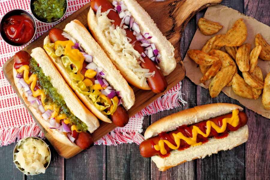 What to eat with bratwurst! These delicious, quick side dishes will turn a basic brat and sauerkraut dinner into something spectacular!
