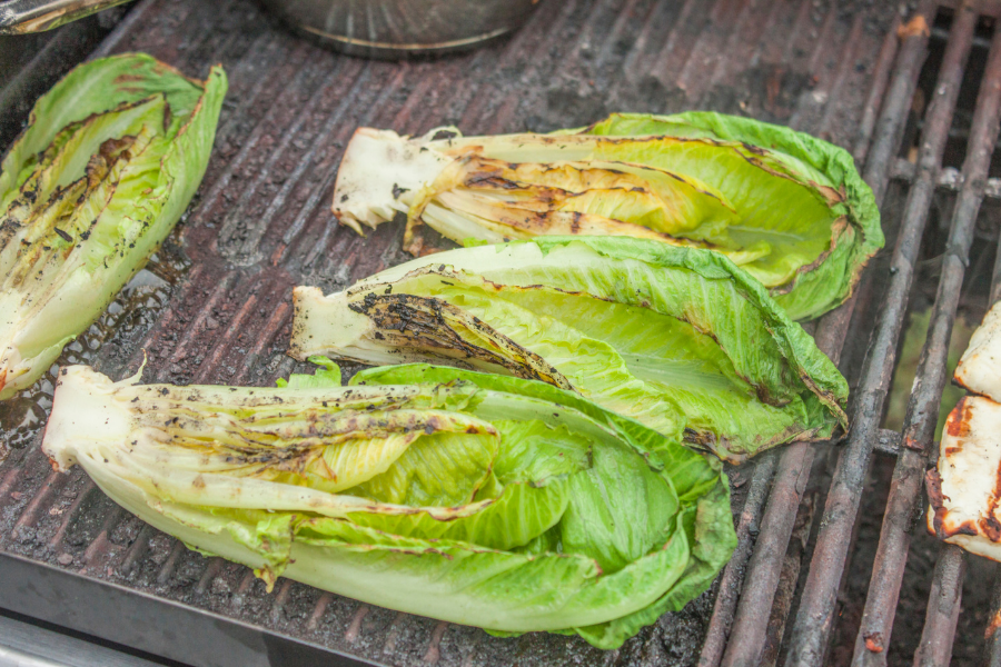 What to serve with grilled shrimp! Here are the BEST side dishes for shrimp to make a totally delicious dinner.