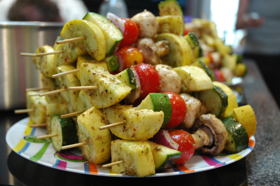 What to serve with grilled shrimp! Here are the BEST side dishes for shrimp to make a totally delicious dinner.