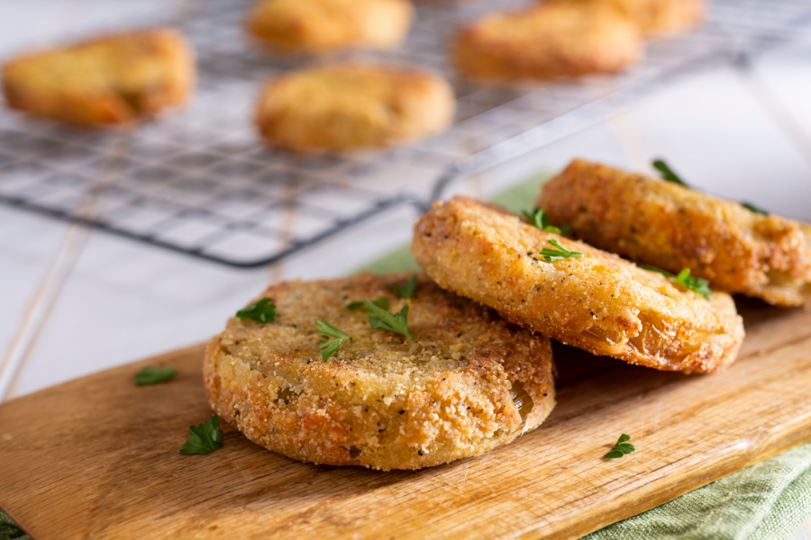 What to serve with fried fish! Here are the best side dishes for fried catfish, white fish, and fried fish sandwiches, so you can transform your favorite fish recipe into something totally memorable.