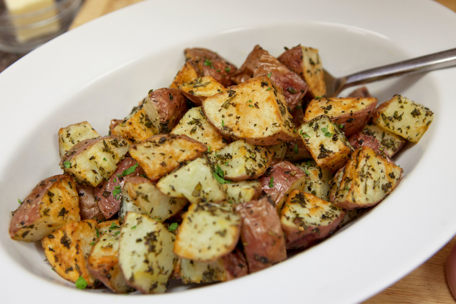 What to serve with walleye! Here are the best side dishes for grilled or fried walleye to make a totally delicious fish dinner!