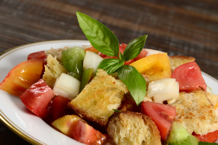 The BEST side dishes for ravioli! Here’s exactly what to serve with ravioli to create a totally delicious dinner.