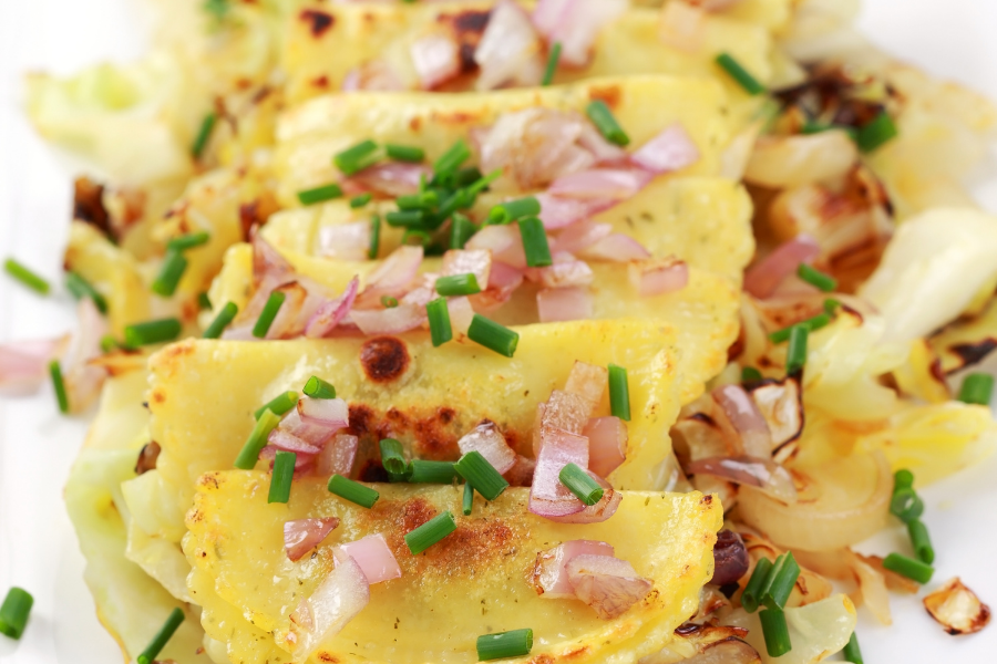 What to eat with sauerkraut! Here are a variety of tasty sauerkraut recipe ideas, what to do with it, and exactly how to serve it!