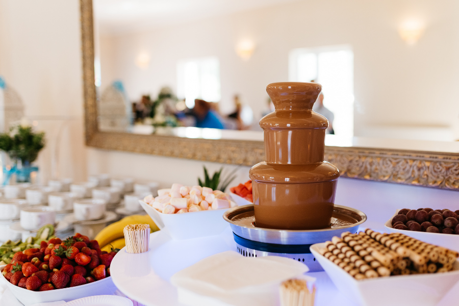 What to serve with a chocolate fountain! Here are the best things to dip in chocolate fondue, so you can create the most mouth-watering dessert table ever.