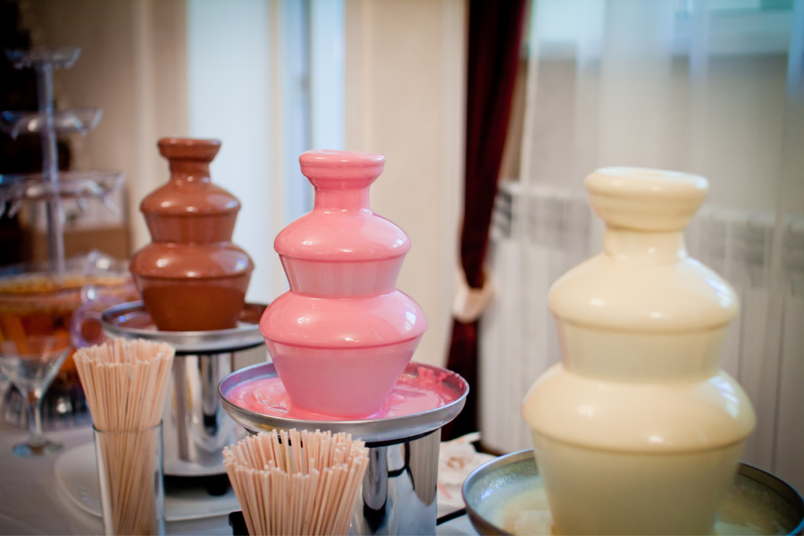 What to serve with a chocolate fountain! Here are the best things to dip in chocolate fondue, so you can create the most mouth-watering dessert table ever.